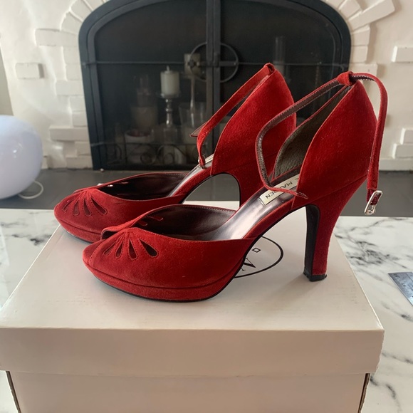 Steve Madden Shoes - 👠Steve Madden red suede 👠